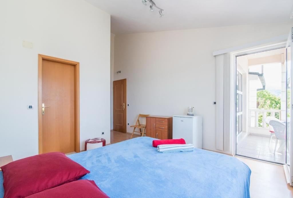 Studio Apartment Brela Quarto foto